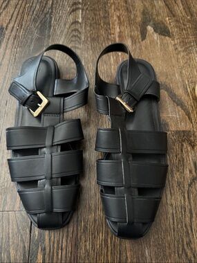 H&M Black Strappy Buckle Sandals